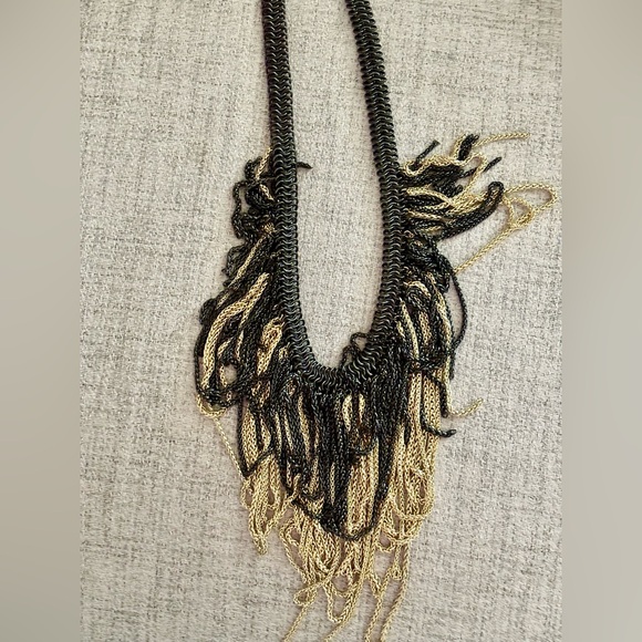 Kendra Scott Margot Statement Necklace - Picture 5 of 5